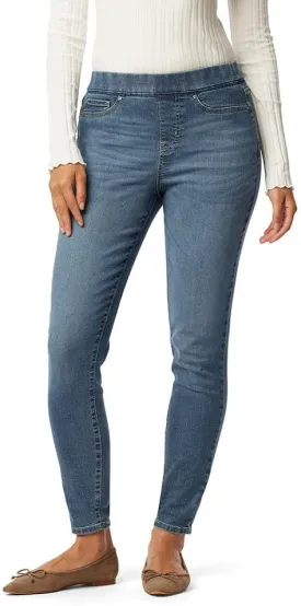 Levi Strauss Signature Gold Women's Totally Shaping Pull-on Skinny Jeans (Available in Plus Size)