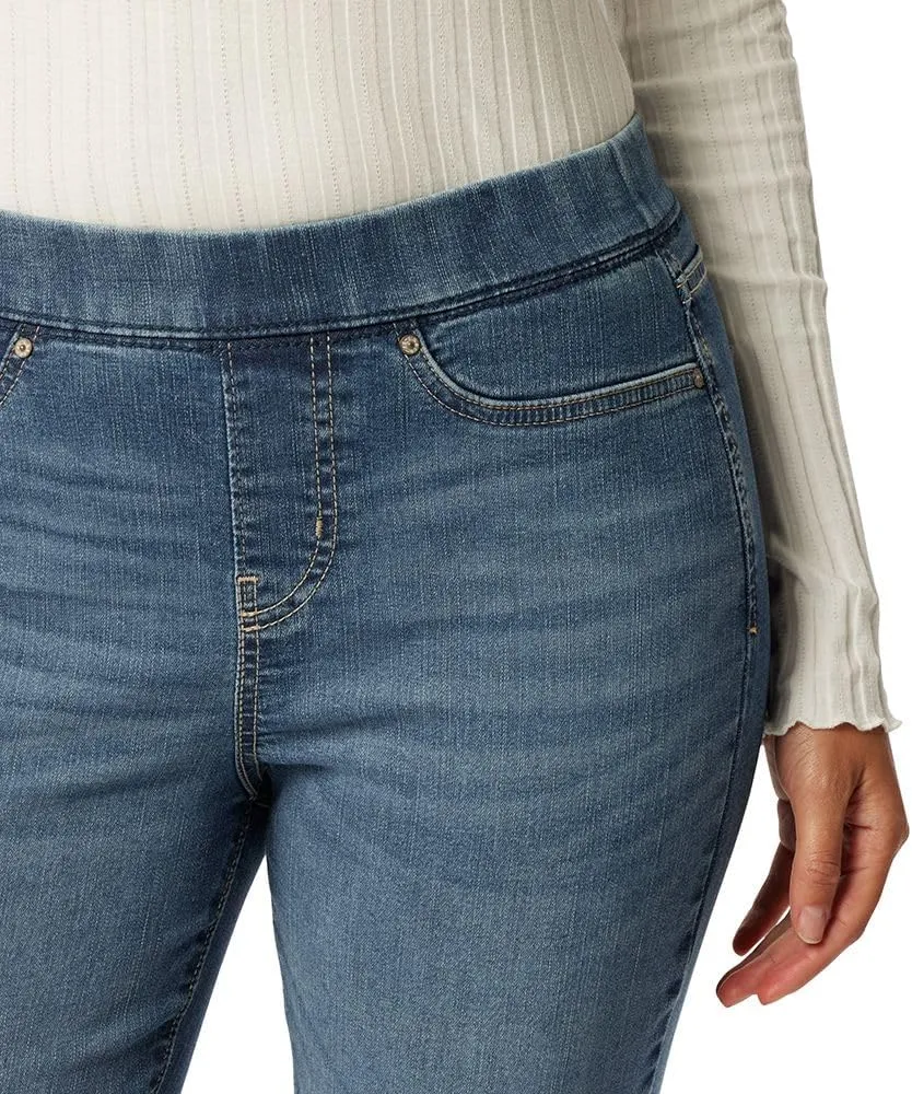 Levi Strauss Signature Gold Women's Totally Shaping Pull-on Skinny Jeans (Available in Plus Size)