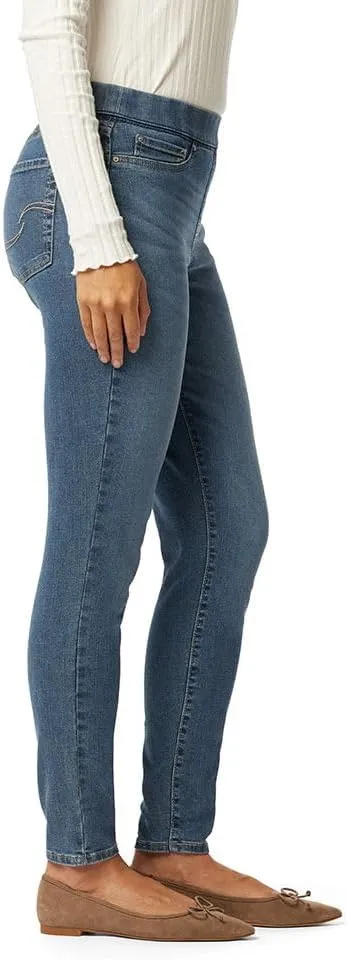 Levi Strauss Signature Gold Women's Totally Shaping Pull-on Skinny Jeans (Available in Plus Size)